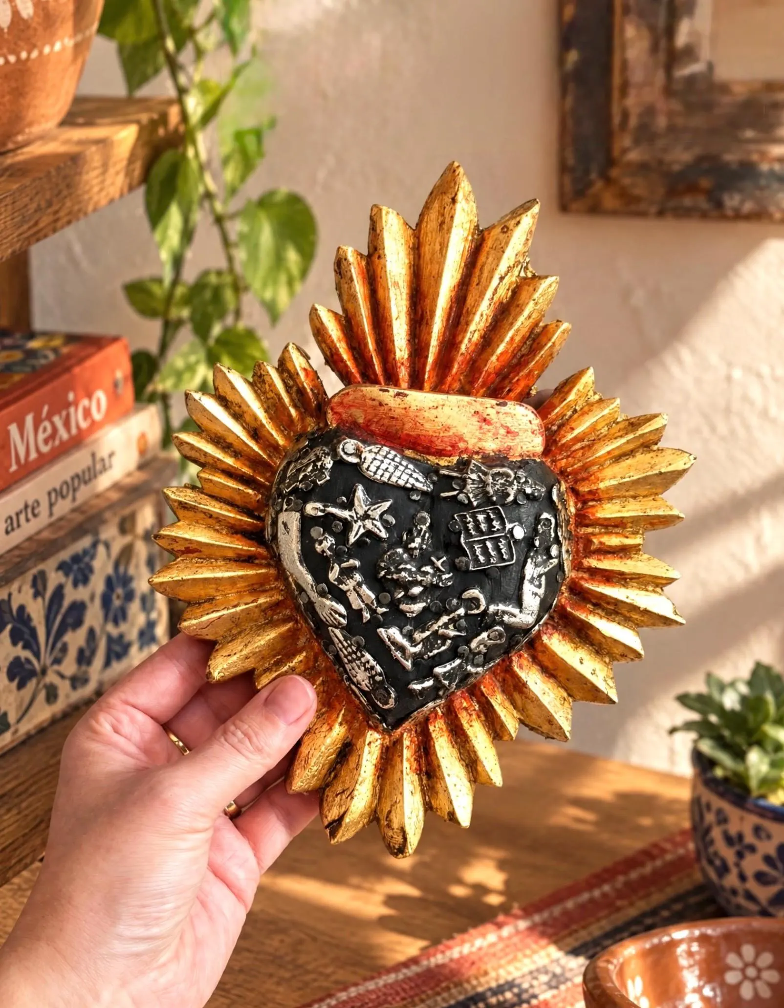 Carved Wood Sacred Heart, Sunburst Hand Painted Milagro Wall Decor, Mexican Folk Art Gift, Small Finisimo Resplandor Destellos