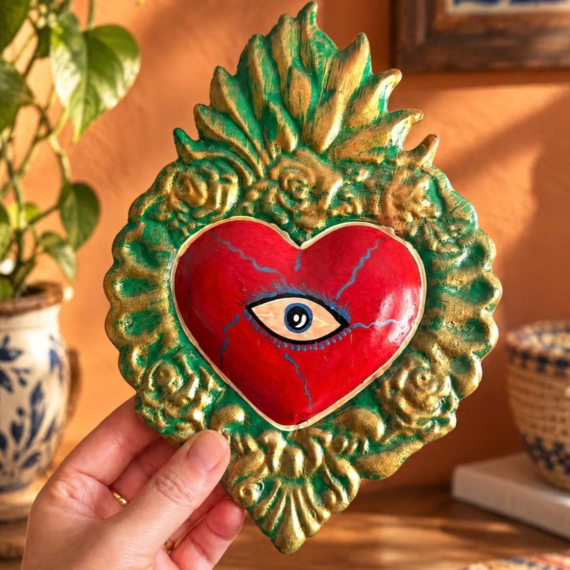 Mexican Tin Sacred Heart, Evil Eye Hand Painted Milagro Wall Decor, Rojo/Verde Ojo Decorado 6"x 8"
